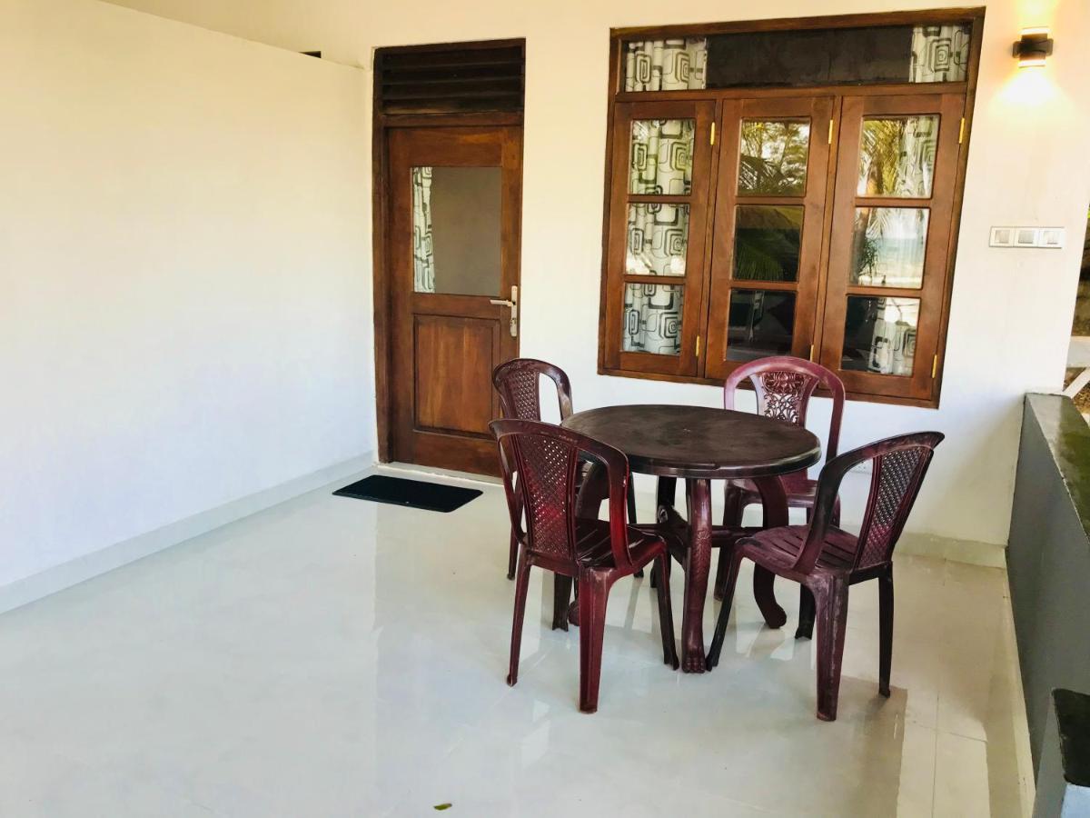 Beach Bungalow Yala Kirinda  Zewnętrze zdjęcie