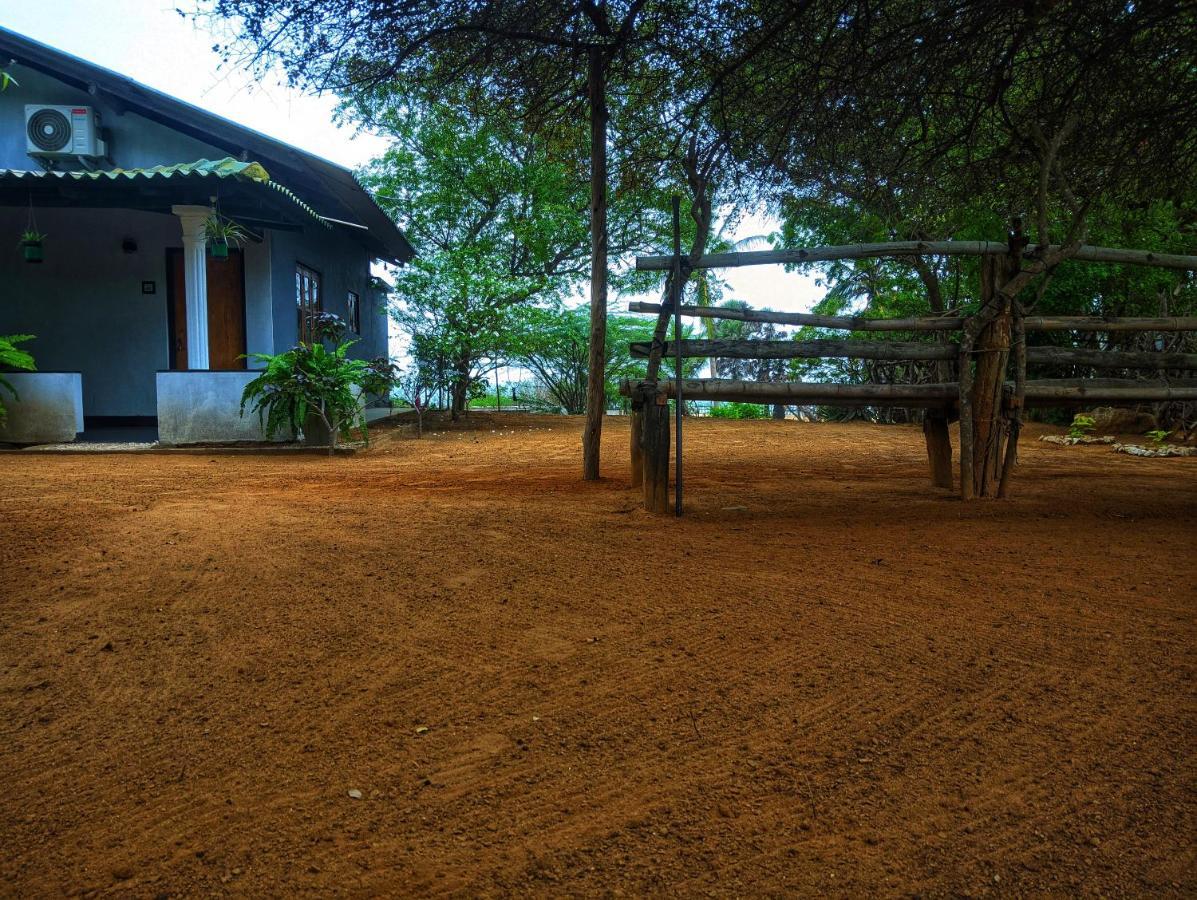 Beach Bungalow Yala Kirinda  Zewnętrze zdjęcie