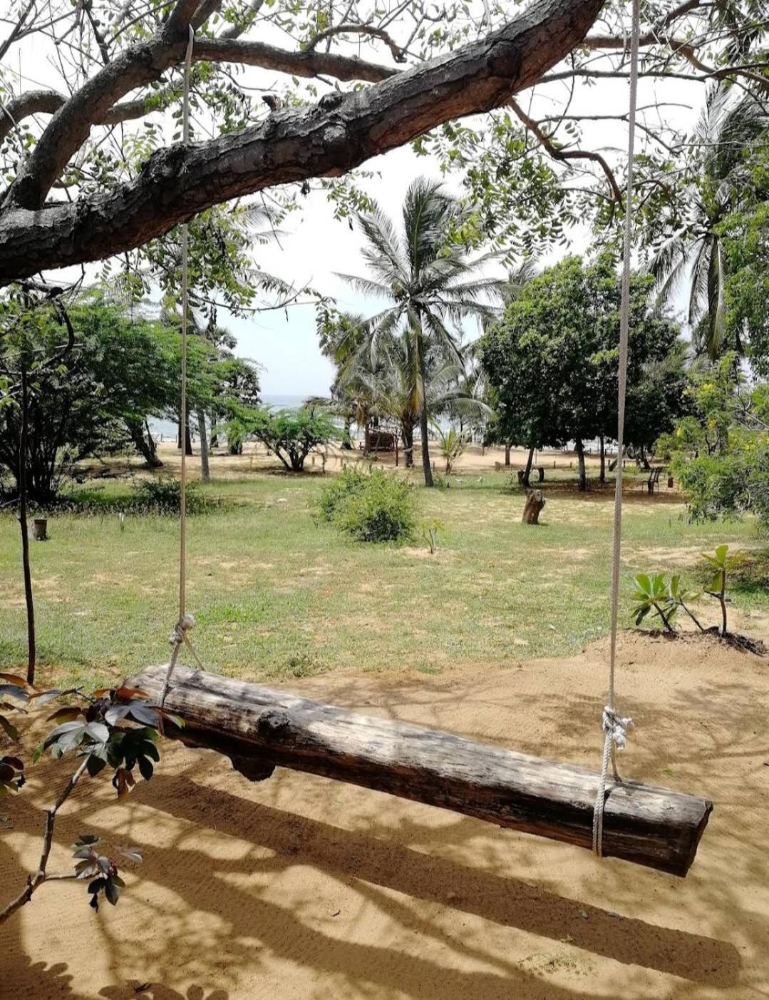 Beach Bungalow Yala Kirinda  Zewnętrze zdjęcie